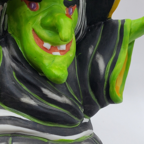 Vintage Witch Candle Holder Figurine Ceramic Halloween Decoration 6.25 inch Tall - Picture 5 of 16